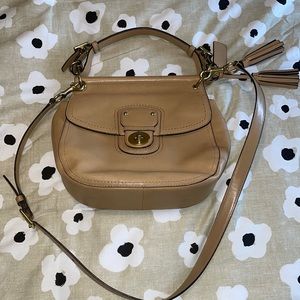 Loved authentic leather coach bag.